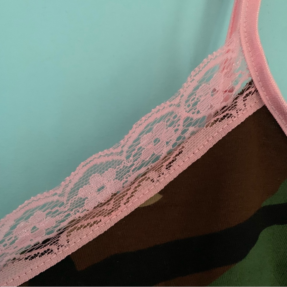 Modcloth Camo Wild Graphic Lace Trim Strappy Camisole Sleepwear Retro Tank XL - Picture 3 of 7